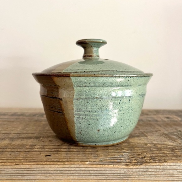 Handcrafted pottery Lidded Bowl - teal and Brown - Picture 1 of 4
